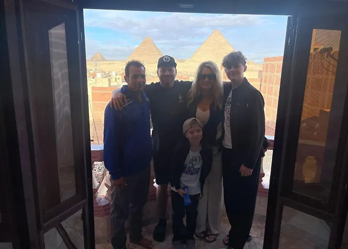 Spacious And Luxury Family Apartment Full Pyramids View
